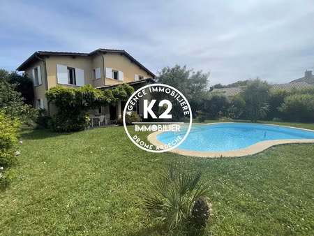 vente maison 6 pièces 210 m² montélimar (26200)