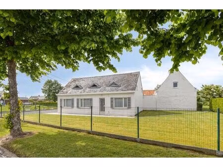 huis te koop in avelgem met 2 slaapkamers