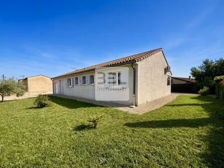 belle maison 4 chambres avec piscine à laudun-l'ardoise