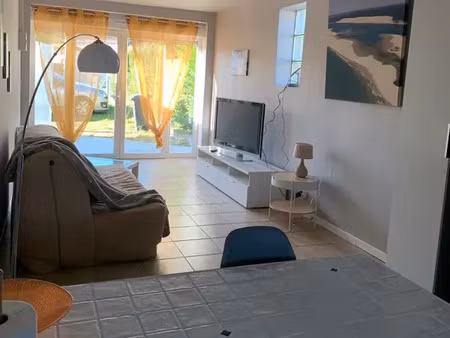 location appartement 1 pièce 30 m² à le taillan-médoc (33320)