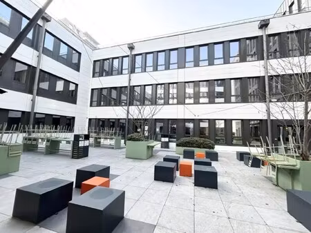 location bureaux 175 m² à 1 592 m²