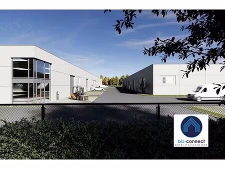 te huur maldegem – uitstekend gelegen bedrijfsunit van 187m² voor opslagruimte of atelier.