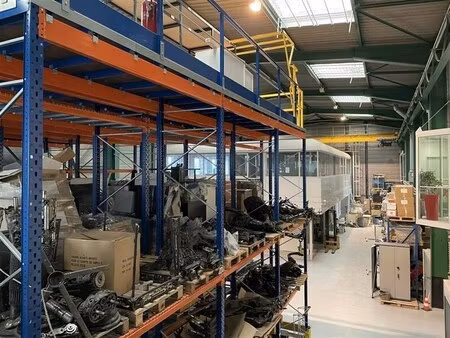 vente entrepôt montigny le bretonneux 78180 2170m²