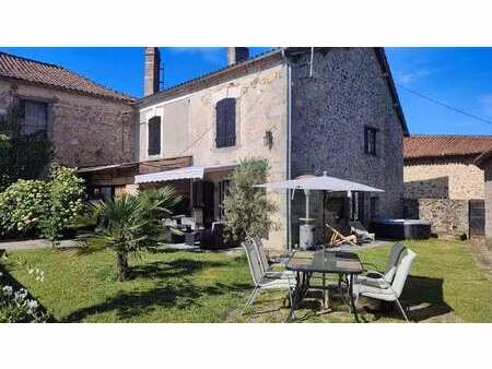 vente maison à étouars (24360) : à vendre / 157m² étouars