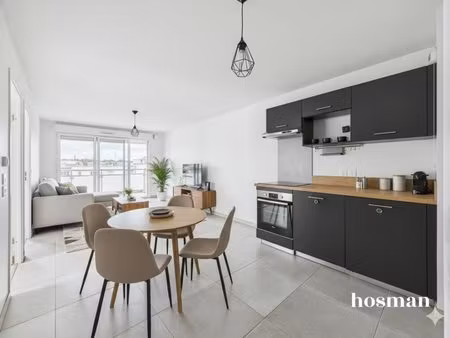 appartement 3 pièces de 61 m² avec balcon et parking - avenue carnot  cenon