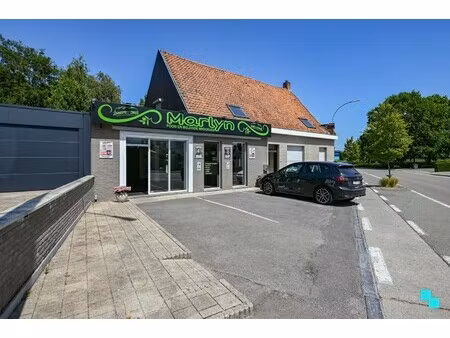 uiterst goed gelegen commerciële ruimte te bosmolens