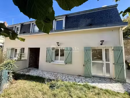location commerce 113m²