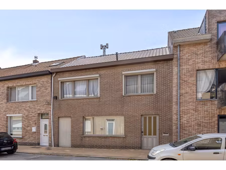 huis te koop in zwijndrecht met 4 slaapkamers