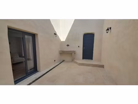 coup de coeur à pailhès : maison rénovée avec extérieur