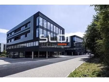 location bureaux 186 m²
