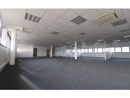 location bureaux 309 m²