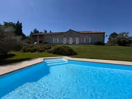 maison 280 m2 avec 6 chambres  garage  piscine  préau de réception et terrain de 12395 m2