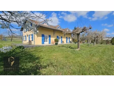 maison t7 - 213 m2 - gite - chambres d'hotes