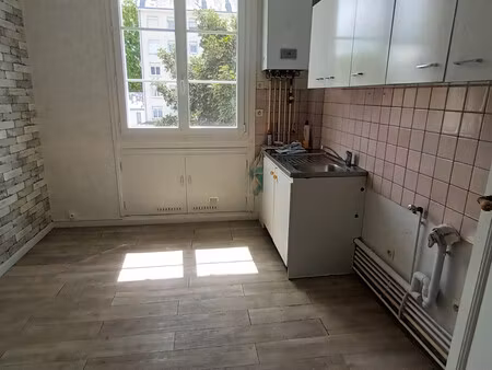 location appartement 2 pièces 43m² tours 37000