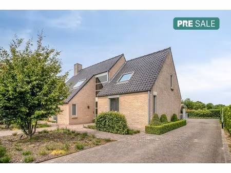 huis te koop in wingene met 5 slaapkamers