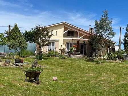 vente maison 7 pièces 142 m² le puy (33580)