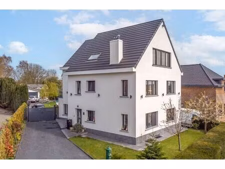 huis te koop in hoeilaart met 6 slaapkamers