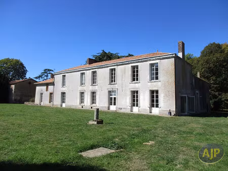 maison de maître villedieu la blouere 15 pièce(s) 465 m2