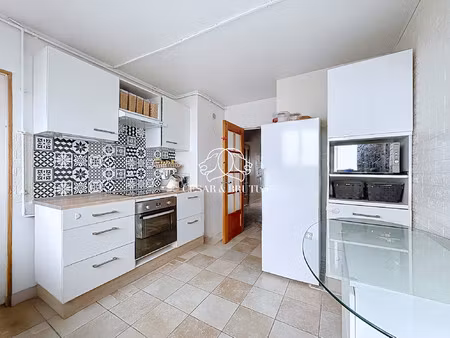 t4 traversant de 100 m2 vue dégagée