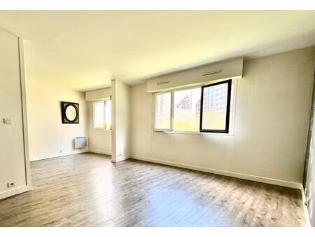 rives de seine - t2 54m² - parking