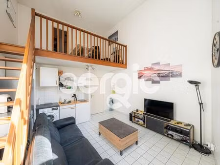 boulevard liberte : t2 duplex avec parking