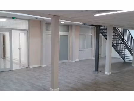 location bureau 12 pièces 352 m² à lyon 3 (69003)
