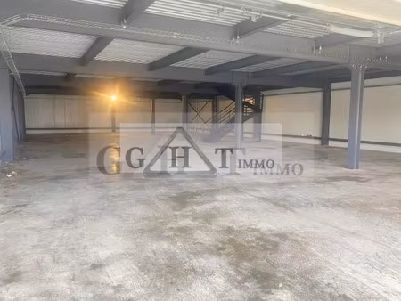 location local industriel 880 m² à mareuil-lès-meaux (77100)