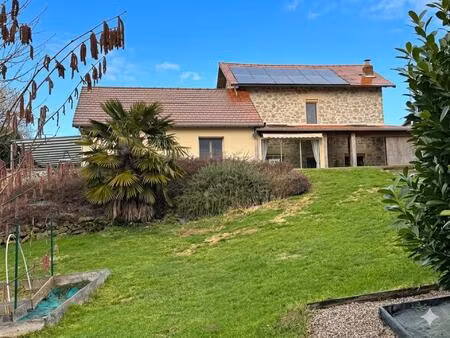grange toute récemment rénovée & ses annexes