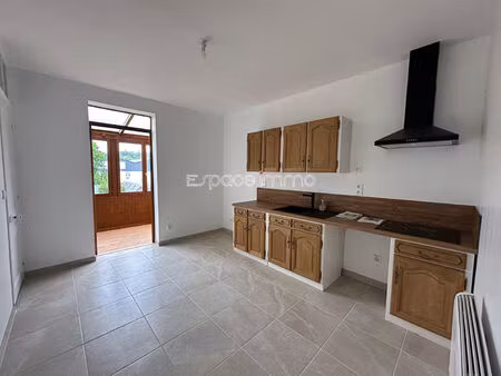 maison mitoyenne des deux côtés - 66m² - 3 chambres - jardin - malaunay