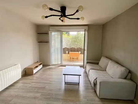 location appartement 2 pièces 42 m² à montpellier (34070)