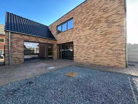 spacieuse maison familiale avec 4 chambres au cœur de laarne