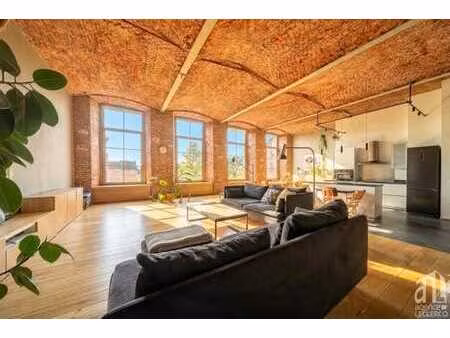 licht 2-slaapkamerappartement met industriële charme