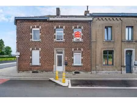maison 3 chambres avec terrasse et jardin  prête à vivre
