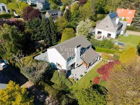 superbe villa en parfait état à quelques pas de la foret de