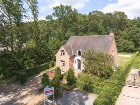 maison exclusive avec 4 chambres  jardin et garage