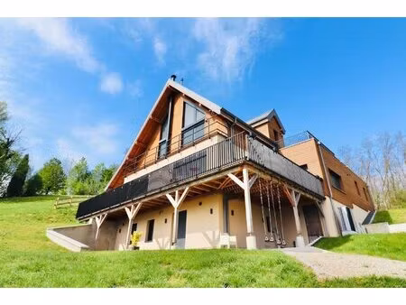 domaine d'exception avec plus de 27 000 m² de terrain.