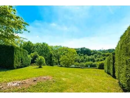 belle parcelle à bâtir de 713 m²