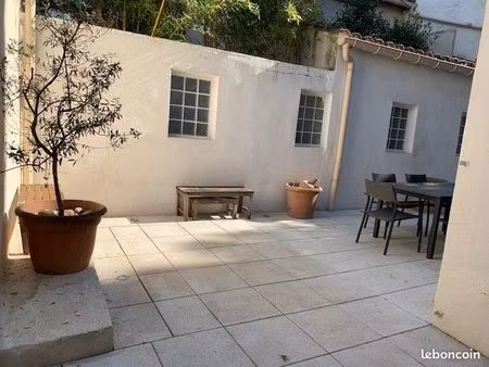 t2 meublé avec terrasse de 40m² - quartier périer