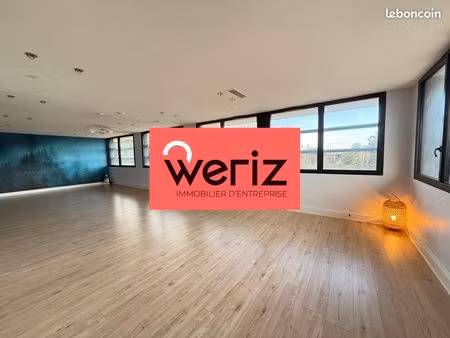 bureau 113 m²