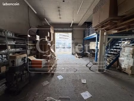 local industriel 485 m²