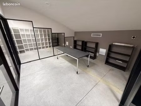 local 15 m²