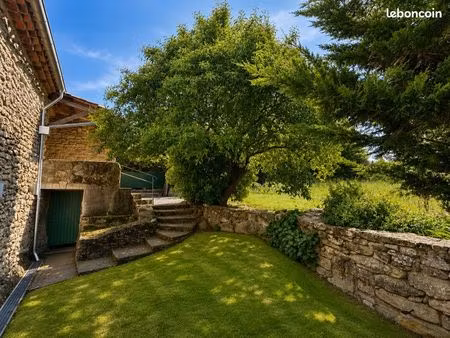 maison de charme avec jardin - vernegues