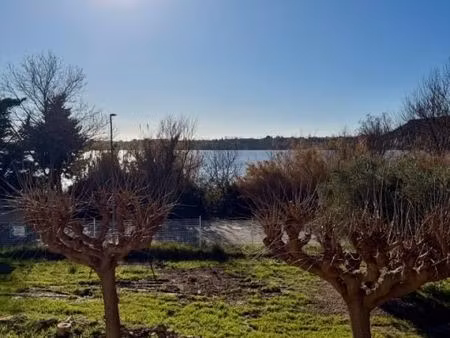 terrain 1 049 m² istres