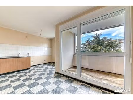appartement 3 pièces 70 m²