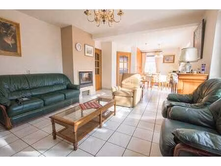très bel appartement (1ch.) situé au rez-de-chaussée !