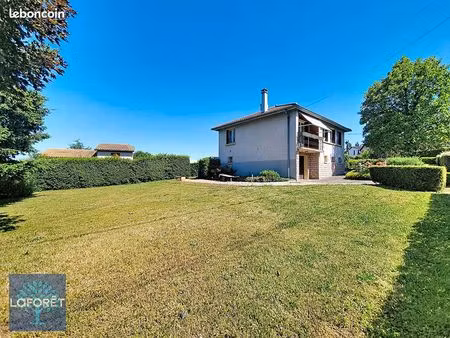 maison 4 pièces 75 m²