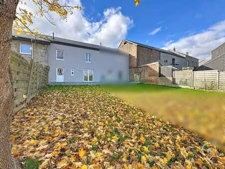 sous option !!! maison rénovée 3 chambres avec jardin – peb…