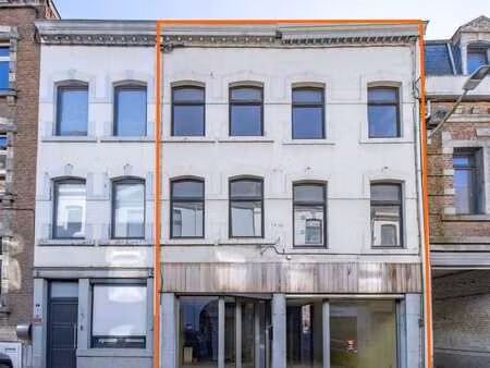 saint-hubert - maison de commerce idéalement située
