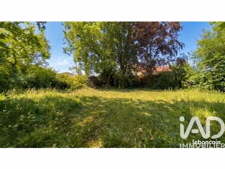terrain 1050 m² limas