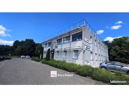 bureaux 104 m²